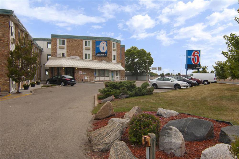 Motel 6 Minneapolis Airport - Mall Of America Exterior photo