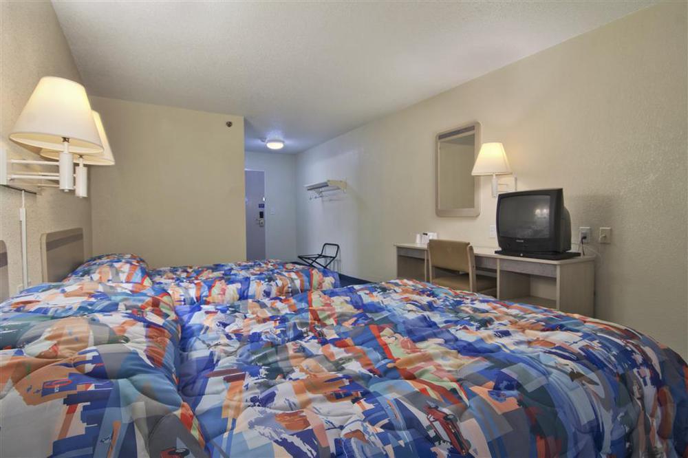 Motel 6 Minneapolis Airport - Mall Of America Room photo